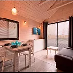 Letniskowe Morza Szum Hébergement de vacances *