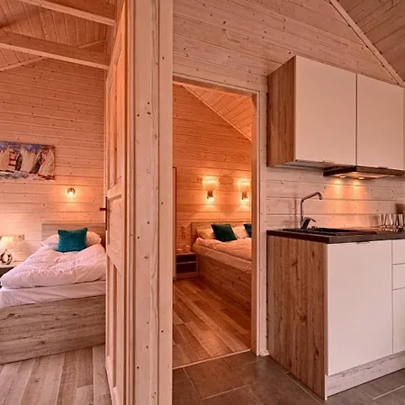 Letniskowe Morza Szum 보볼린