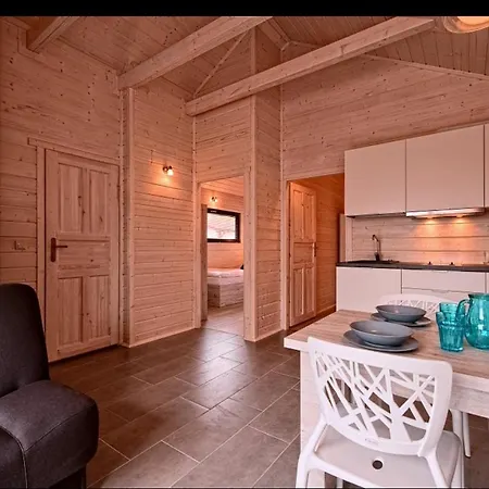 Letniskowe Morza Szum Bobolin