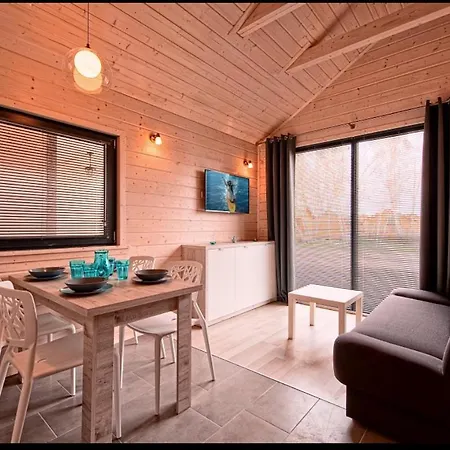 Letniskowe Morza Szum Holiday home *