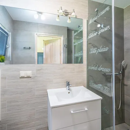 Letniskowe Morza Szum *