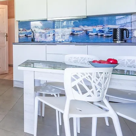 Letniskowe Morza Szum 보볼린