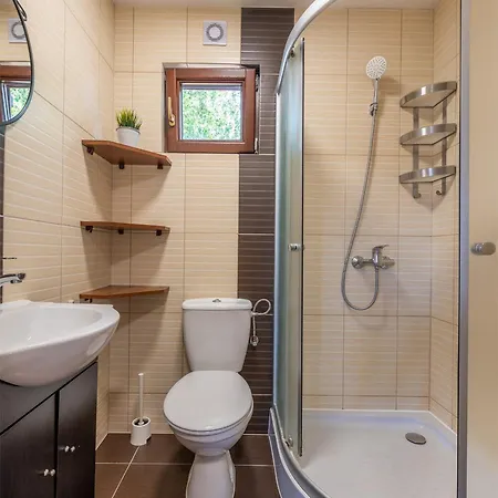 펜션 Letniskowe Morza Szum 보볼린